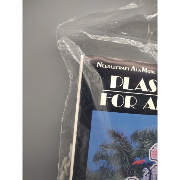 Vintage Sealed 1992 Needlecraft Ala Mode Christmas Mice Baskets Canvas Craft Kit - Picture 11 of 16